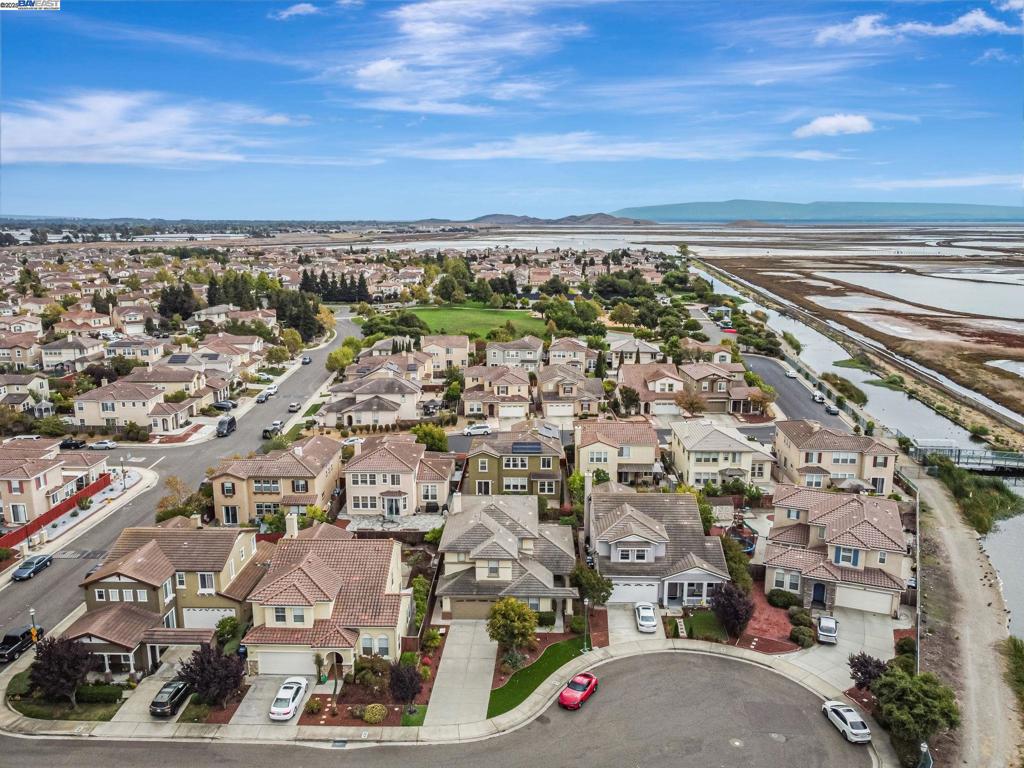 HAYWARD AREA - Residential