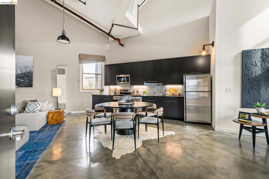 2875 Glascock 209