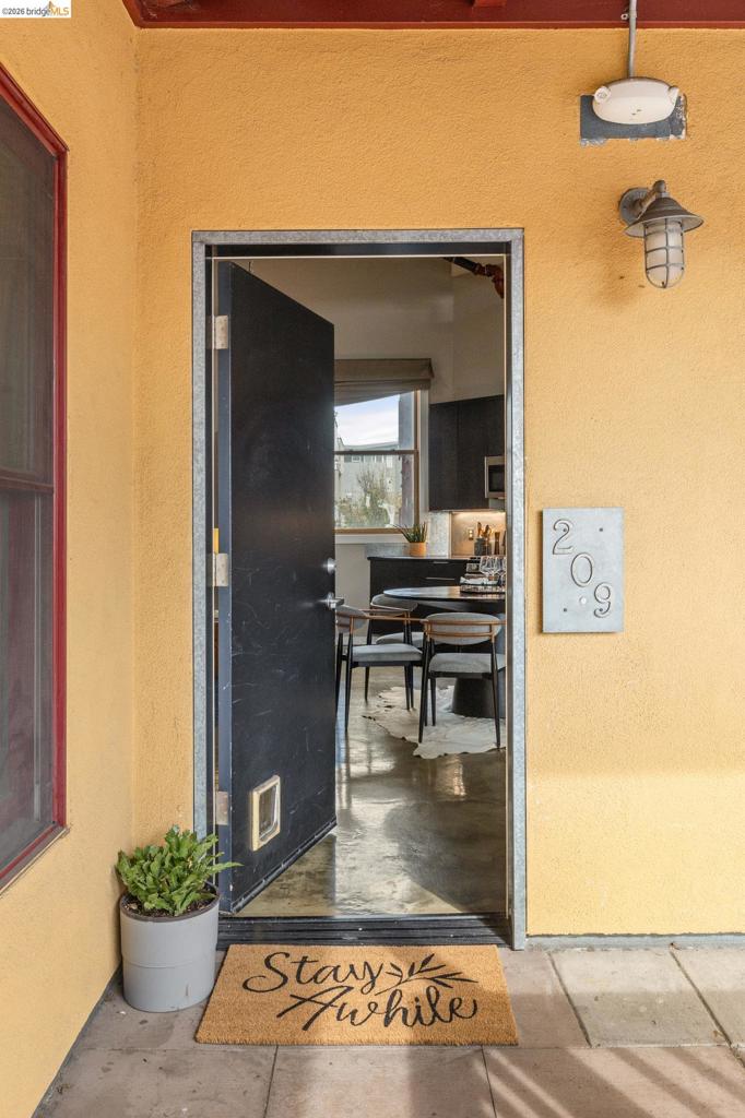 2875 Glascock 209