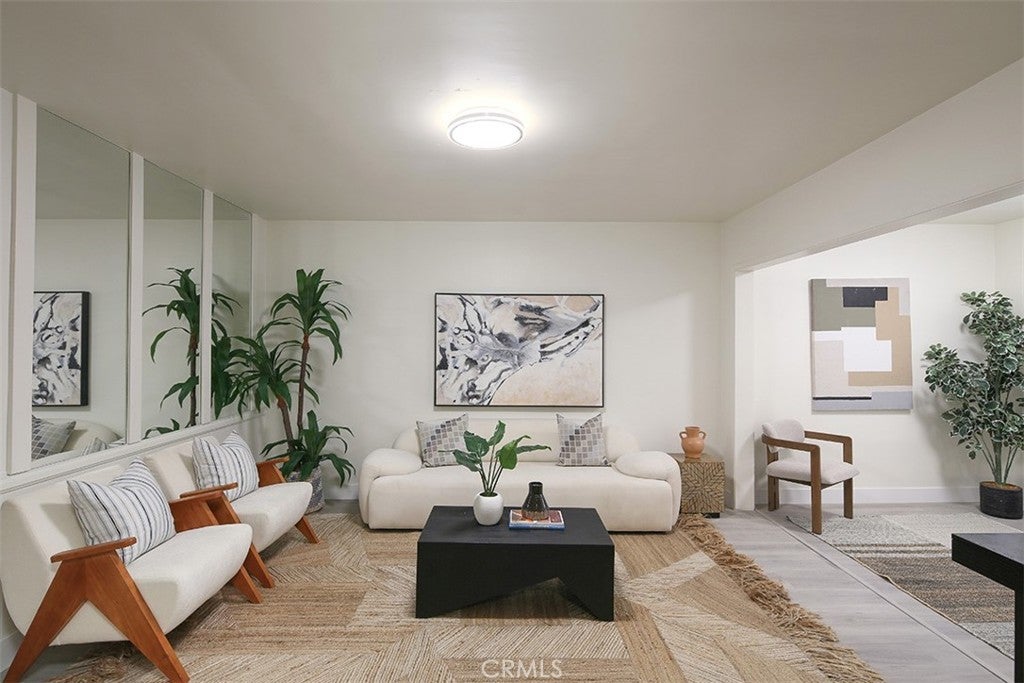 5651 Sumner WAY 109, Culver City CA 90230