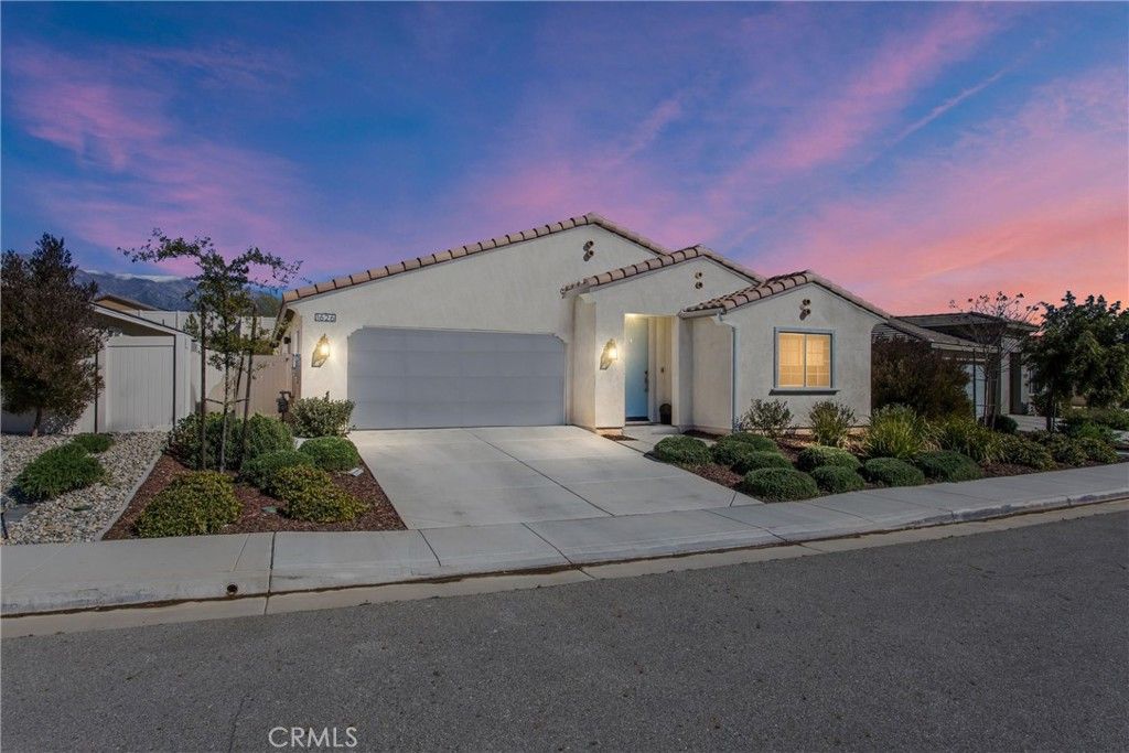 Photo of 1626 Easton Ln, Beaumont, CA 92223 (MLS # IG26024785)