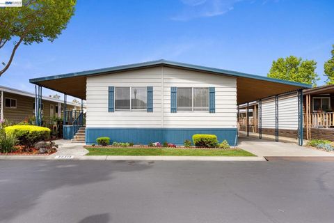 29315 Harpoon Way Hayward CA 94544