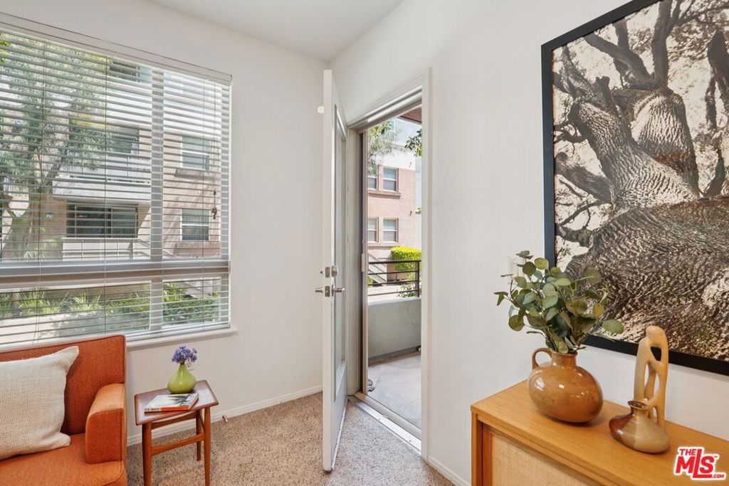 100 S Alameda Street 150