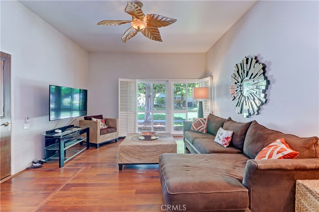 2049 Via Mariposa East E