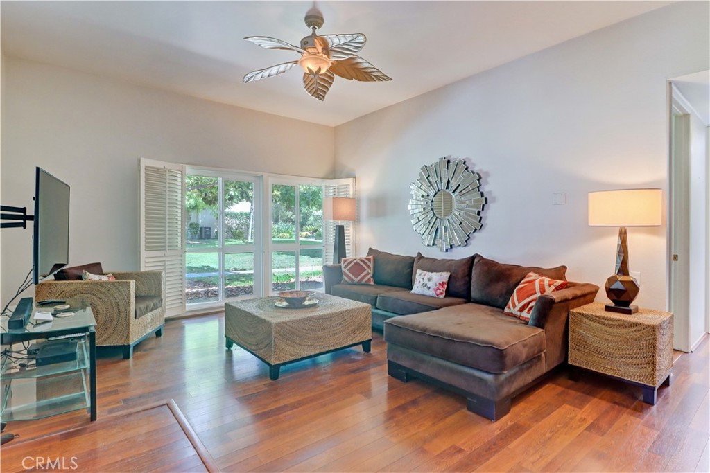 2049 Via Mariposa East E