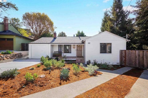 Photo of 16133 Berkshire Dr DR, Castro Valley, CA 94578 (MLS # 41149414)