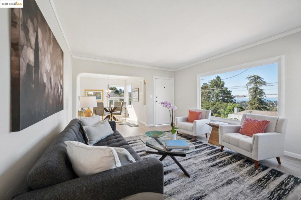 REDWOOD HEIGHTS - Residential