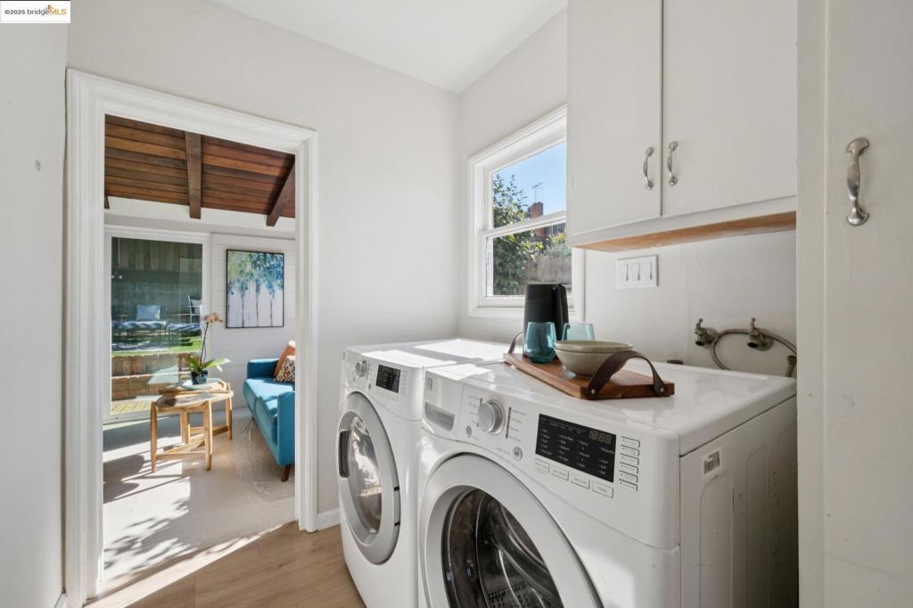 REDWOOD HEIGHTS - Residential