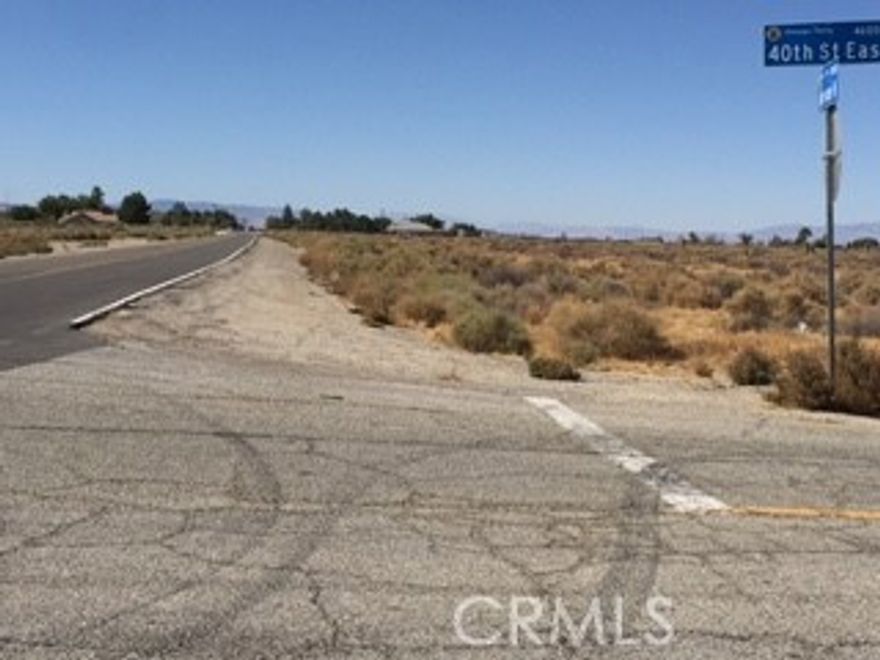 This amazing 73.16 acres flat lot is located at the northwest corner of Avenue H East and 40th Street in Lancaster. Just 10 minutes from Freeway 14, 30 minutes to the San Fernando Valley, and about 40 minutes to Los Angeles.
The property offers great potential and may be suitable for solar, farming, or future residential development. Buyer is advised to verify all potential uses with the County of Los Angeles Planning Department.