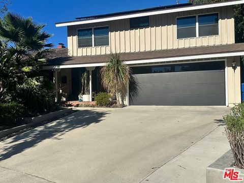 Photo of 16729 Klee Street, North Hills, CA 91343 (MLS # 26663333)