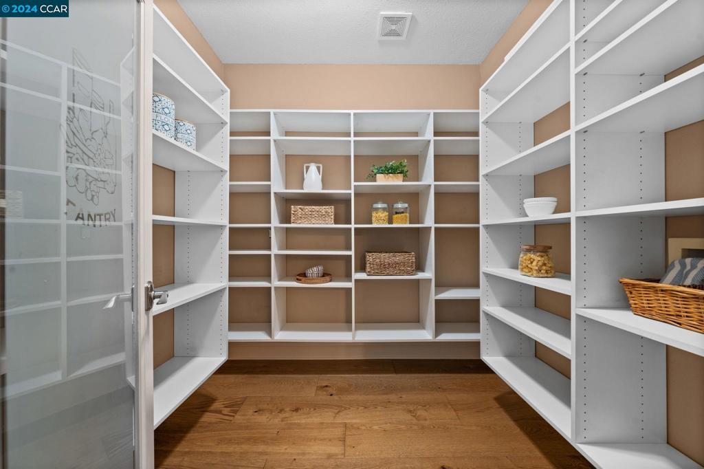 MONTECITO - Residential