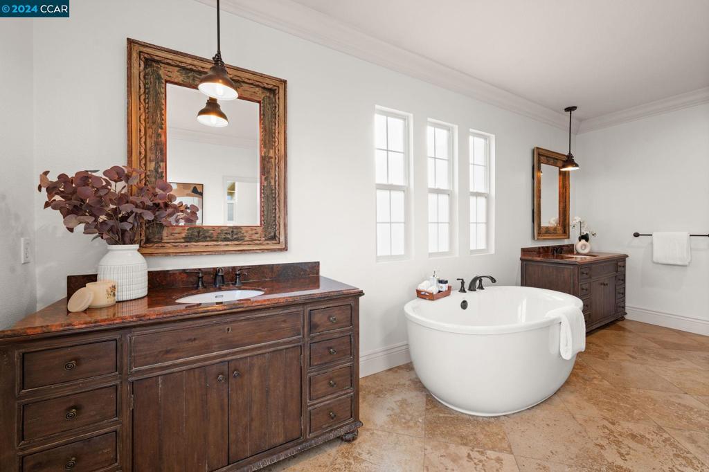 MONTECITO - Residential