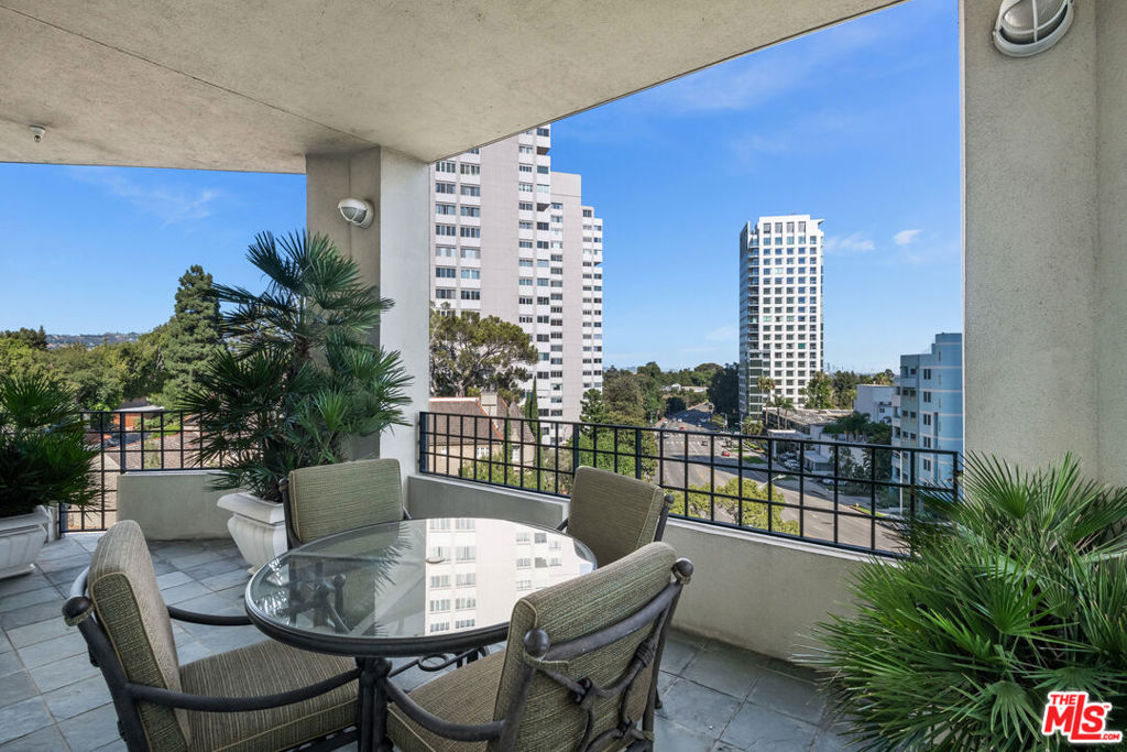 Properties 3 10351 Wilshire Boulevard PH1