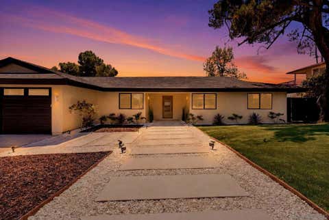 Photo of 4222 Helix Del Sur, La Mesa, CA 91941 (MLS # 260019139SD)