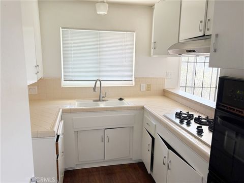 Photo of 21006 Henrietta St #G, Torrance, CA 90503 (MLS # PV25231182) Photo of 21006 Henrietta St #G, Torrance, CA 90503 (MLS # PV25231182)