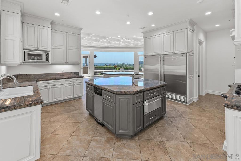 Rancho Santa Fe - Residential