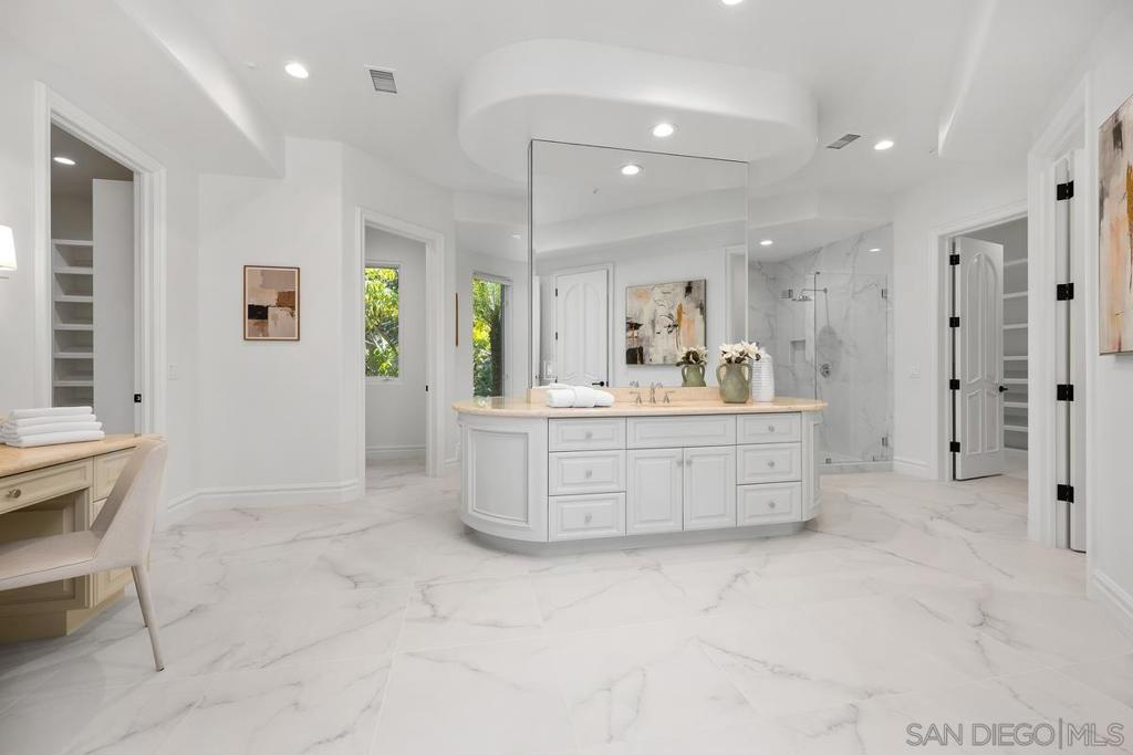 Rancho Santa Fe - Residential