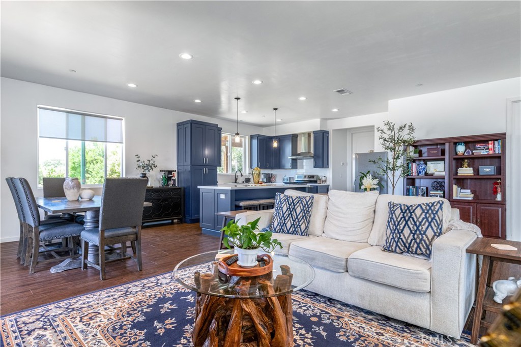 715 Orchard Drive