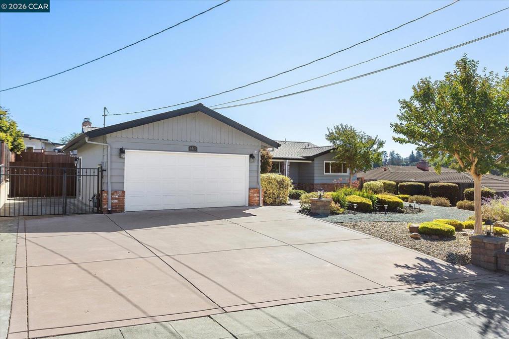 4475 Hillsborough Dr