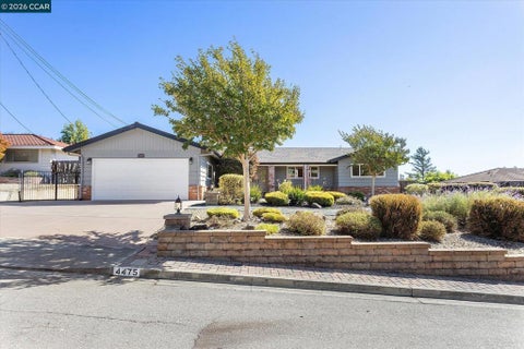 Photo of 4475 Hillsborough Dr, Castro Valley, CA 94546 (MLS # 41151370)