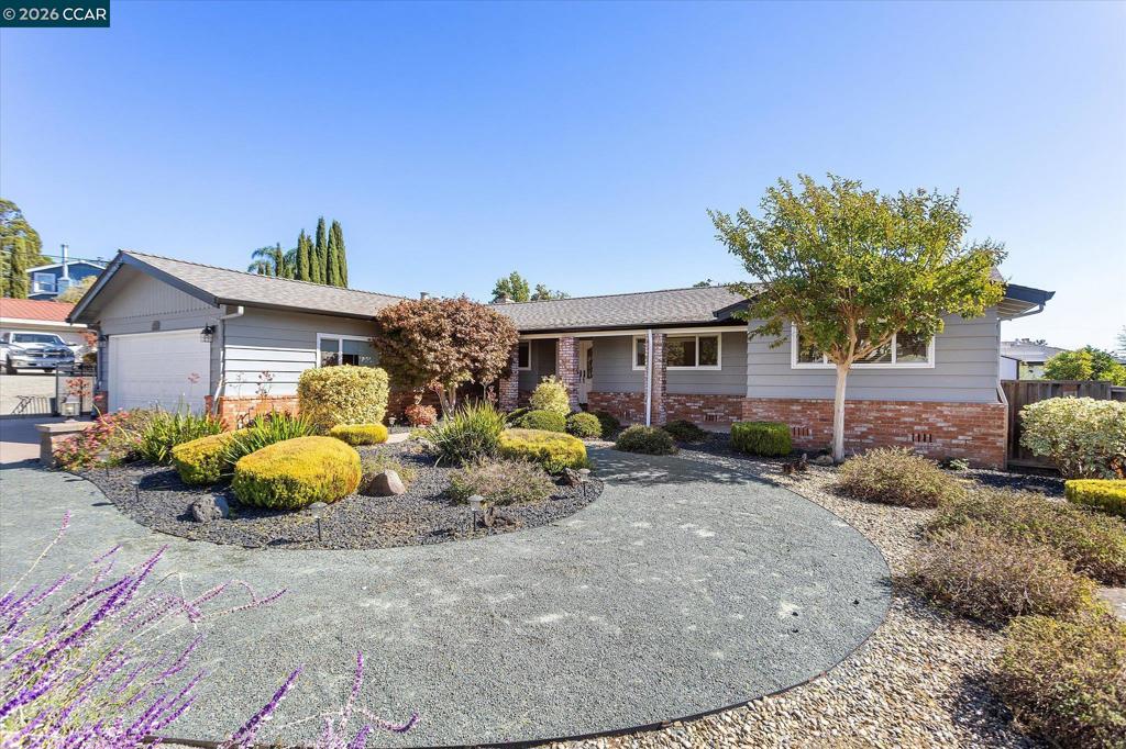 4475 Hillsborough Dr