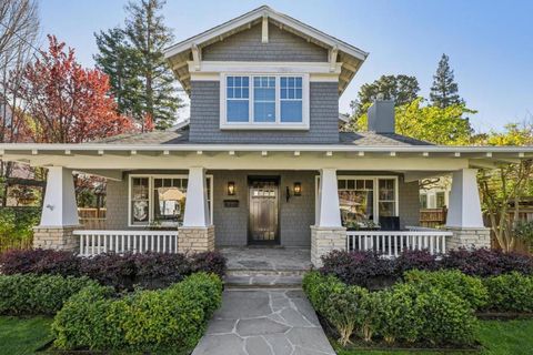 Photo of 1042 Cowper Street, Palo Alto, CA 94301 (MLS # ML82038237)