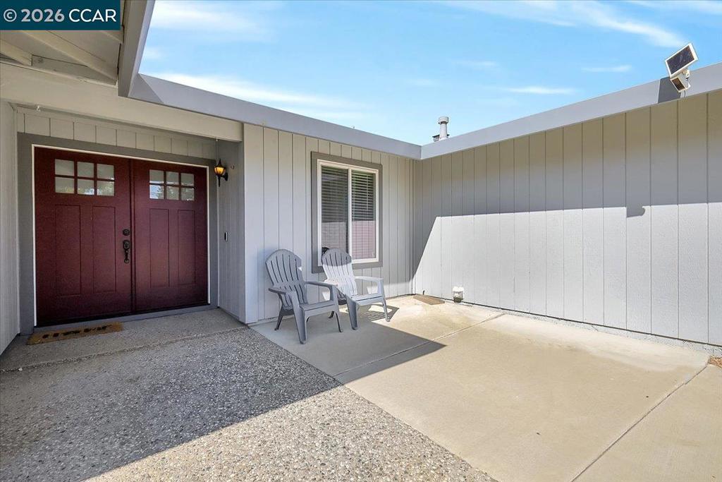 1590 Lisa Ct