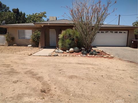 Photo of 7870 Hopi Trail, Yucca Valley, CA 92284 (MLS # IG25129144)