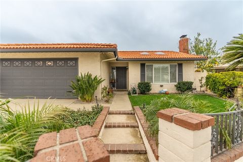 Photo of 10328 Ivy Court, Rancho Cucamonga, CA 91730 (MLS # CV25275731)