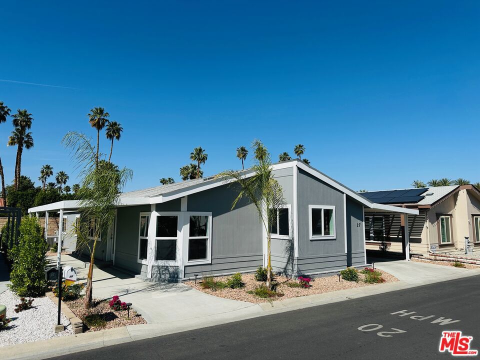 Date Palm Country Cl - Manufactured In Park