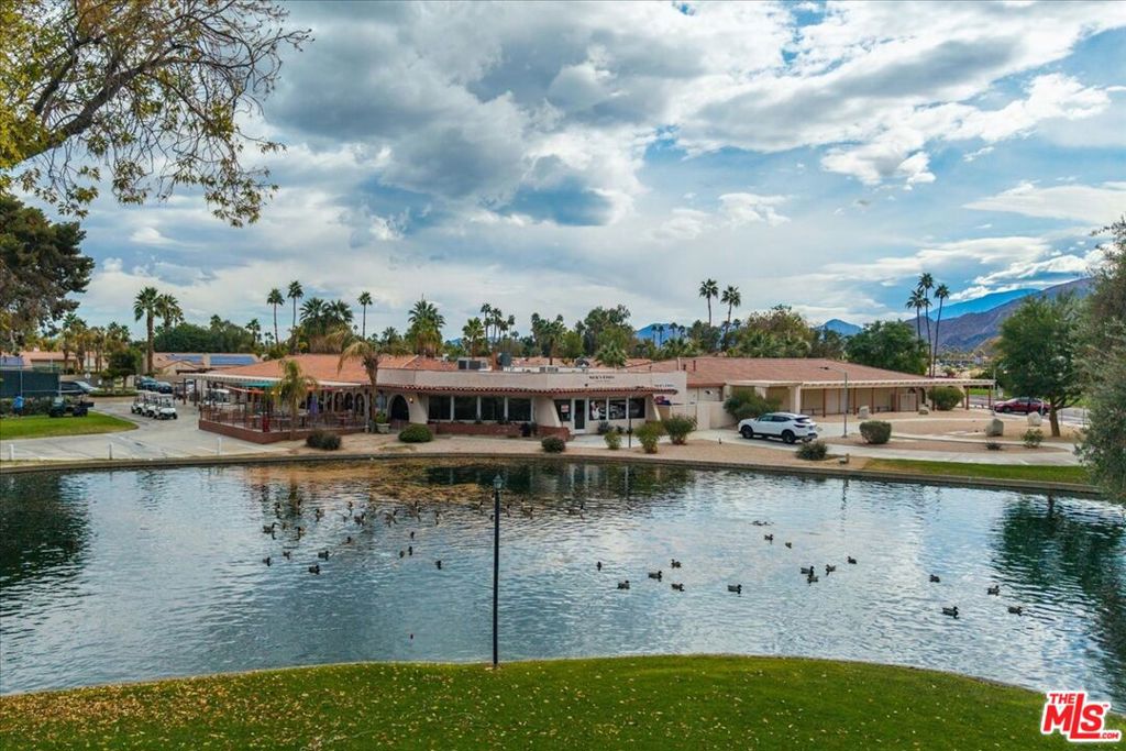 Date Palm Country Cl - Manufactured In Park