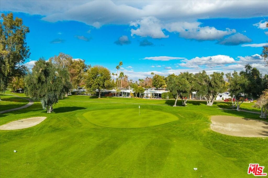 Date Palm Country Cl - Manufactured In Park