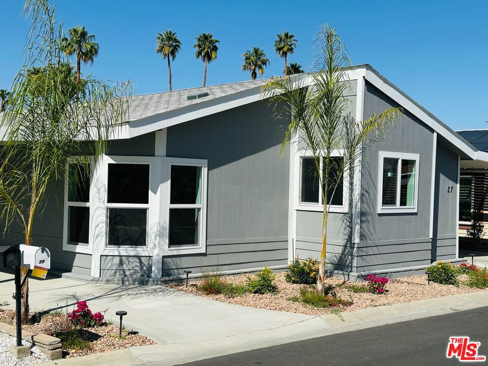 Date Palm Country Cl - Manufactured In Park