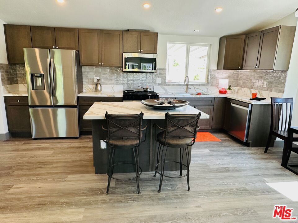 Date Palm Country Cl - Manufactured In Park