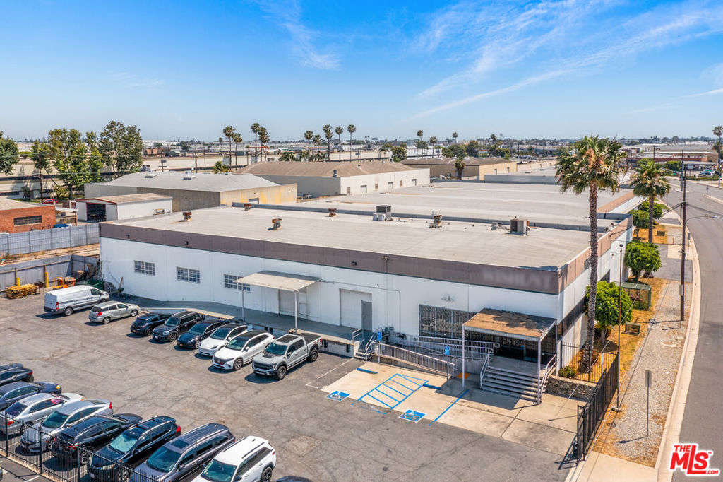 2300 Garfield Avenue