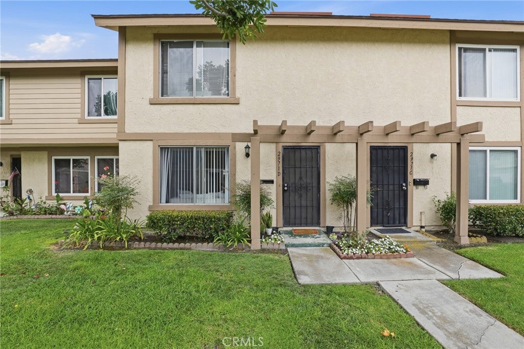 2971 Bradford PL