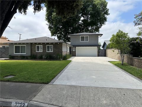 Photo of 2722 Hanawalt Street, La Verne, CA 91750 (MLS # WS26105702)
