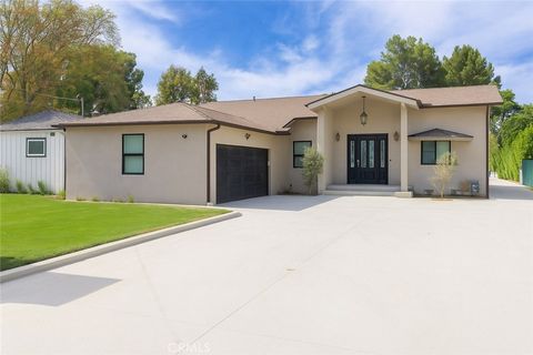 Photo of 22845 Dolorosa Street, Woodland Hills, CA 91367 (MLS # SR25110780) Photo of 22845 Dolorosa Street, Woodland Hills, CA 91367 (MLS # SR25110780)