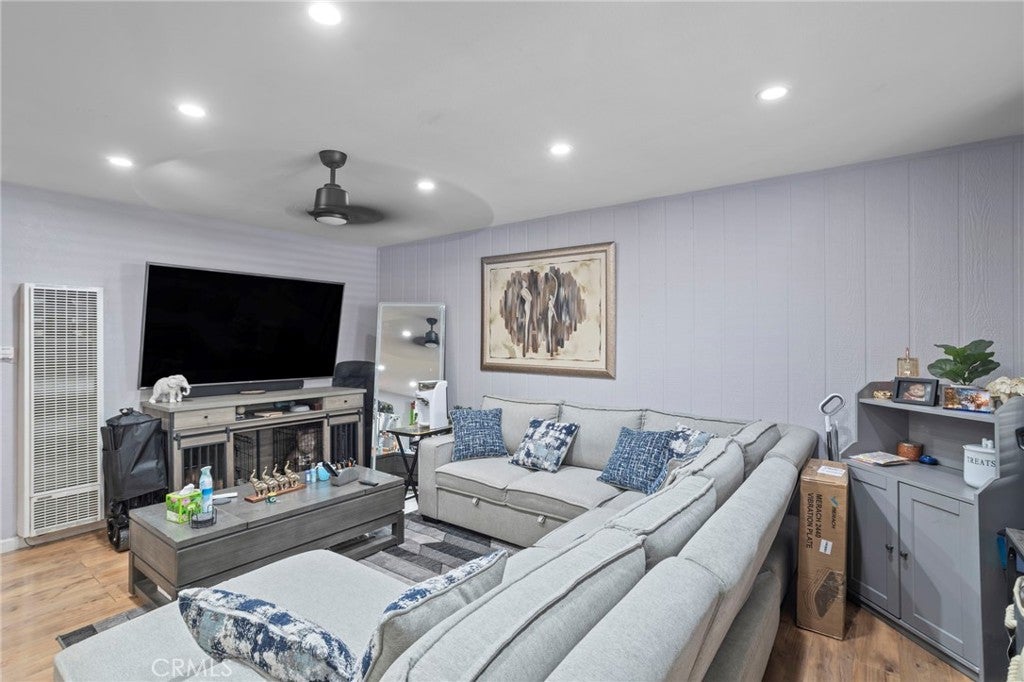 3301 Santa Fe Avenue 50