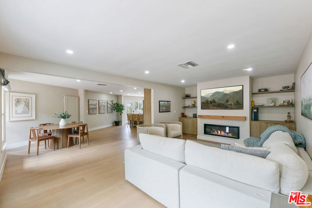 2904 Highridge Road
