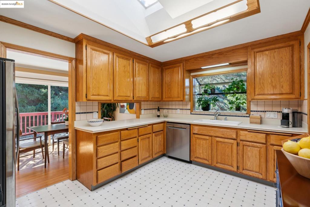 VALLEY VIEW - Residential