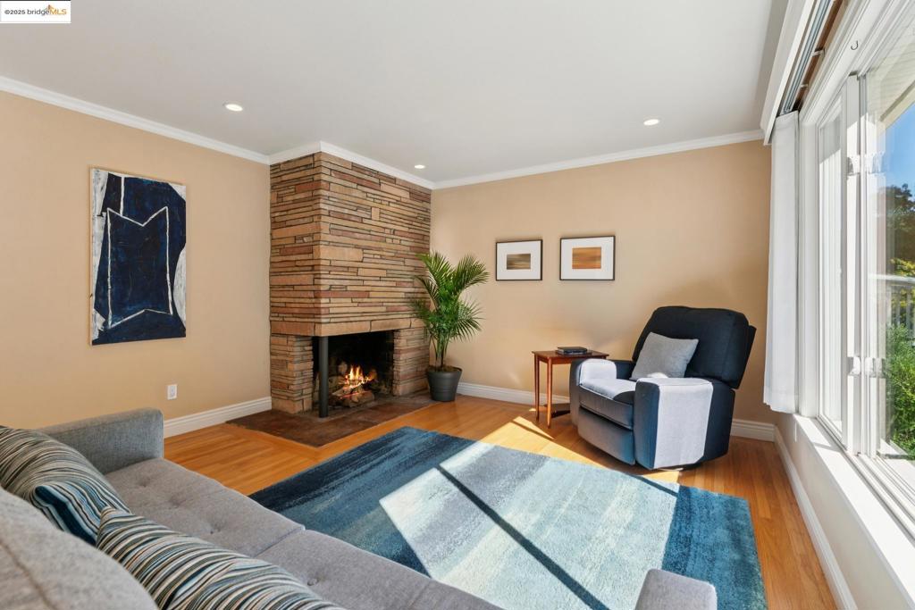 VALLEY VIEW - Residential