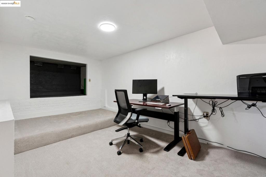 VALLEY VIEW - Residential