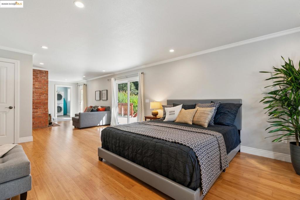 VALLEY VIEW - Residential