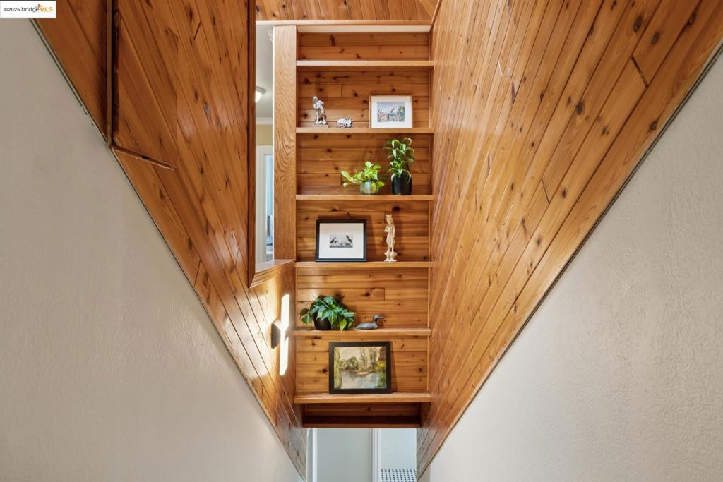 VALLEY VIEW - Residential