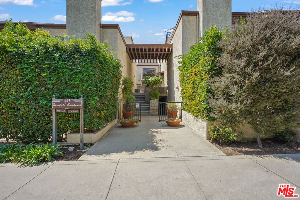 Photo of 1655 Greenfield Avenue #3, Los Angeles, CA 90025 (MLS # 25596267)