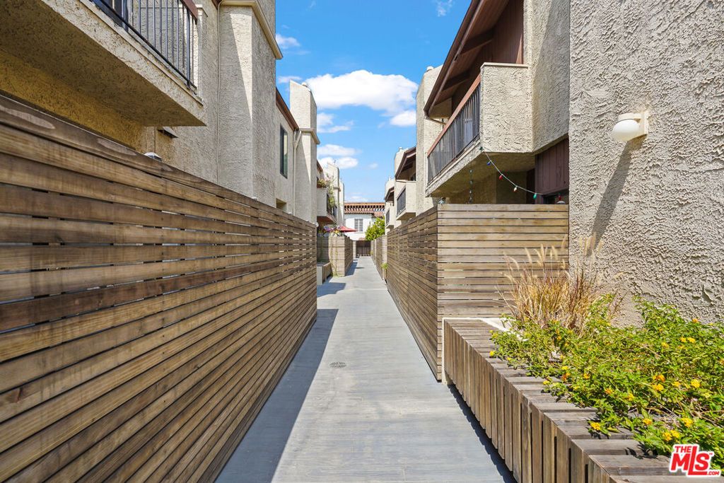 Photo of 1655 Greenfield Avenue #3, Los Angeles, CA 90025 (MLS # 25596267)