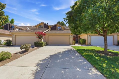 Photo of 2163 Darnis Circle, Morgan Hill, CA 95037 (MLS # ML82054047)