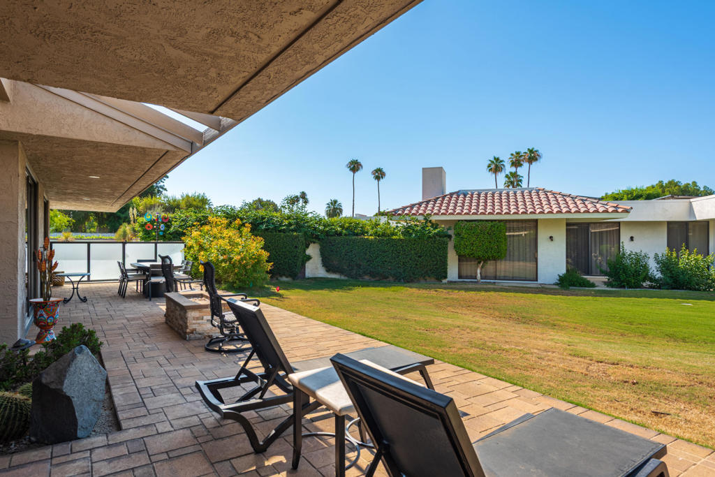 The Springs C.C. - Residential Lease