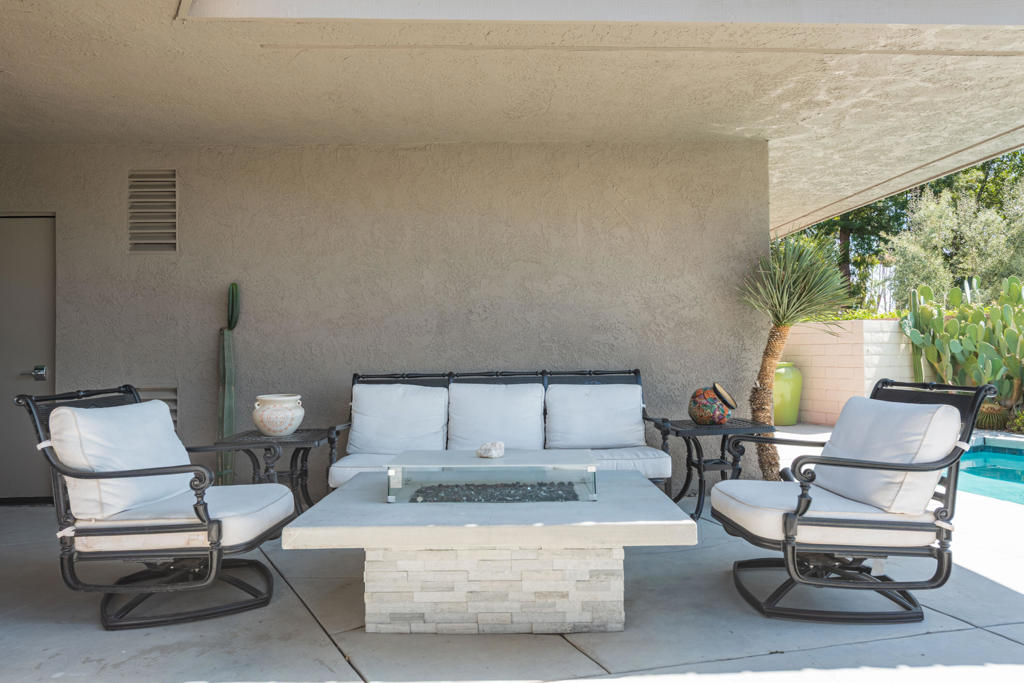 The Springs C.C. - Residential Lease